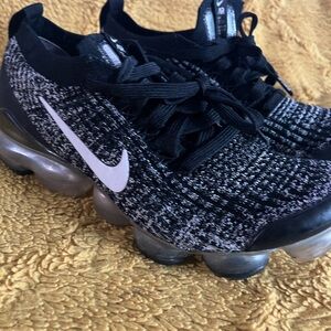 Nike Black and White Knit Running Shoes